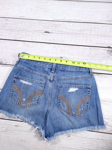 Hollister Shorts Größe 3 hellblau mittelhoch abgeschnitten distressed Denim ausgefranst R3 - Bild 5 von 9
