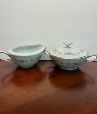 Noritake Wellesley #6214 Sugar Bowl with lid and Creamer Platinum Trim Japan