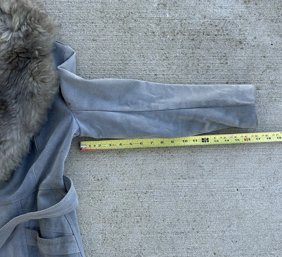 Vintage 1970s Gray Suede And Leather With Faux Fur Jacket Coat  - Image 4 of 4