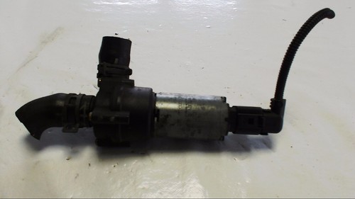 VW Golf Variant 1.9 TDI Automatik 1 J Zusatzwasserpumpe 0392020073 17247