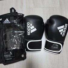 adidas boxing gloves black