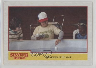 2018 Topps Stranger Things Making It Float #90 g7i