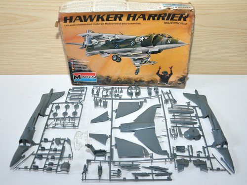 Monogram Modellino aereo Hawker Harrier  scala 1:48 vintage 1981 - Foto 1 di 7