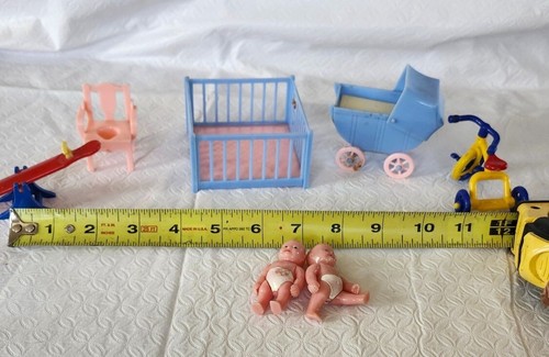 Vintage Renwal Dollhouse Crib Potty Chair Babies - Picture 5 of 5