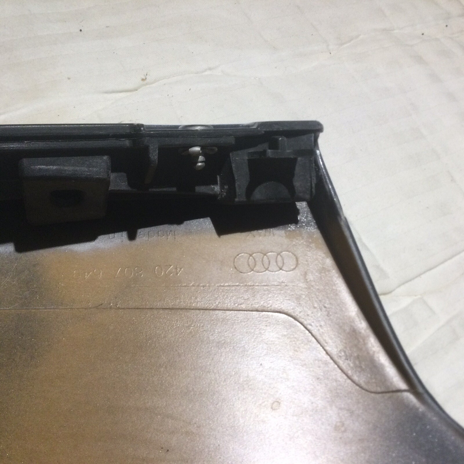 2008-20012 AUDI R8 TRUNK LID TRIM WHITE