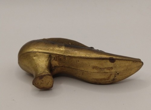 Antique Victorian Brass High Heeled Shoe Pin Cushion Cottagecore Made in USA  - 第 6/8 張圖片