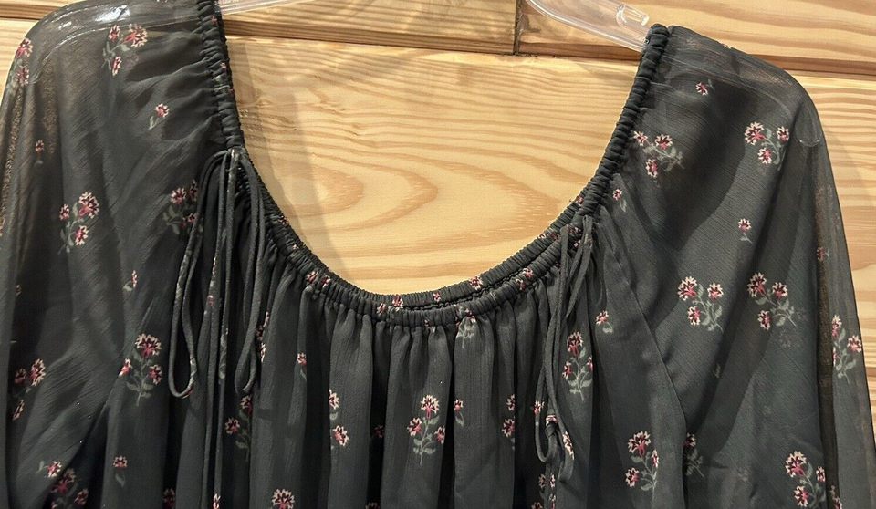 White House Black Market Off Shoulder Top Bell Sleeve Brown Floral