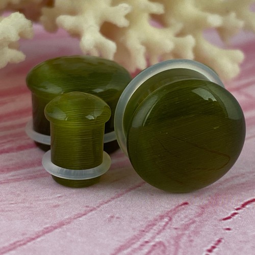 Pair of Single Flare Cat Eye Stone Plugs gauges organic - Picture 3 of 5