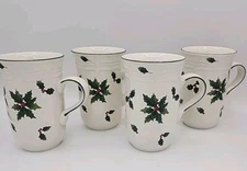Mikasa Christmas Holly Cappuccino Mug  French Countryside Cups Lot Of 4 F9012