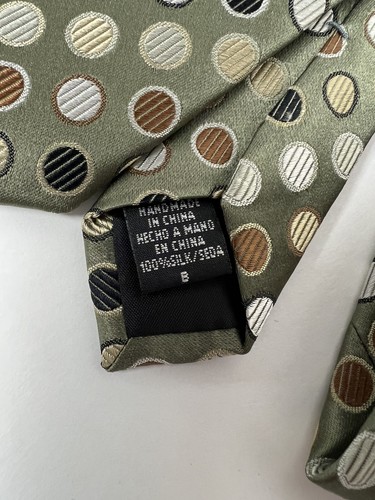 Geoffrey Beene Men's 100% Silk Necktie Tie Polka Dots Green Multicolor EUC - Picture 3 of 7