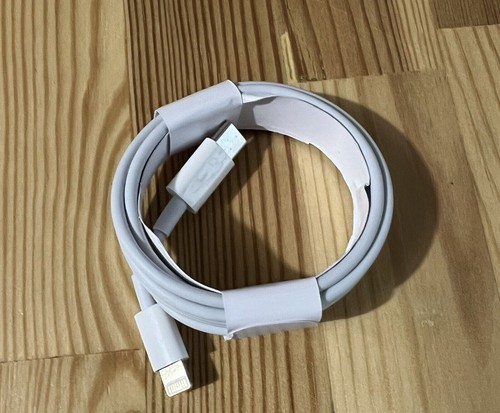 Câble de charge USB-C 6,5 pieds (2 M) Apple iPhone et iPad OEM - Photo 2 sur 4