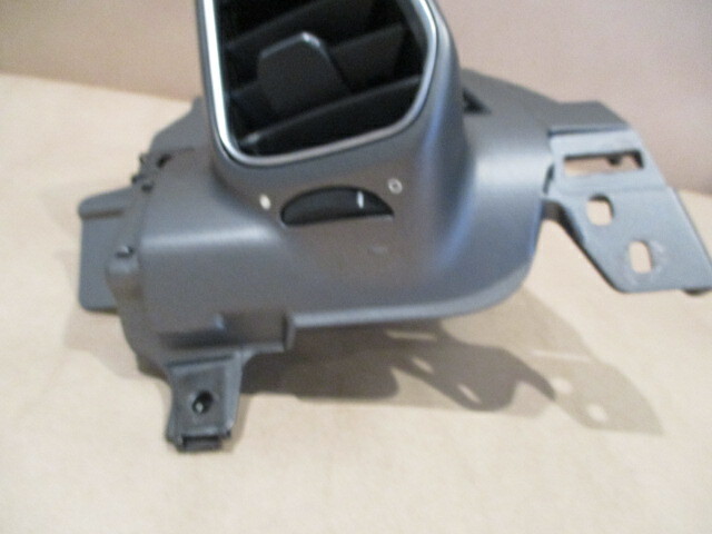 Ferrari 458 Italia, Spider - RH Air Vent Assy- Complete - P/N 82511300