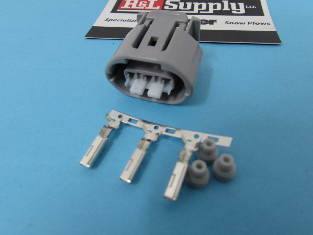 GENUINE KUBOTA ENGINE 3 PIN ALTERNATOR PLUG COUPLER CONNECTOR PART