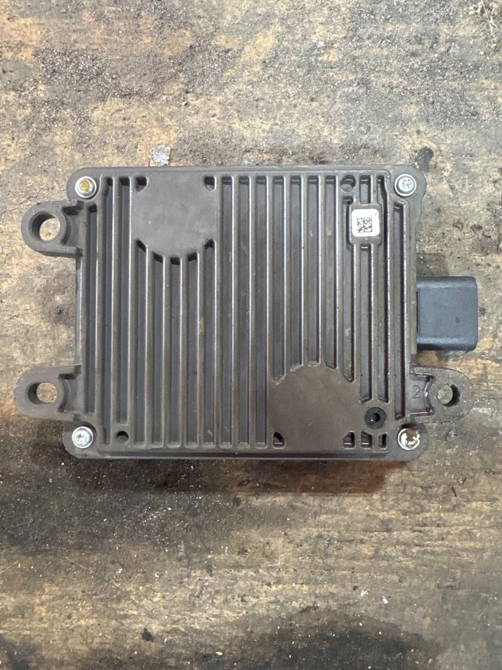 OEM Forward Range Radar Sensor 20-21 CADILLAC XT6, 17-22 GMC BUICK CADILLAC 2020 - Image 2 of 3