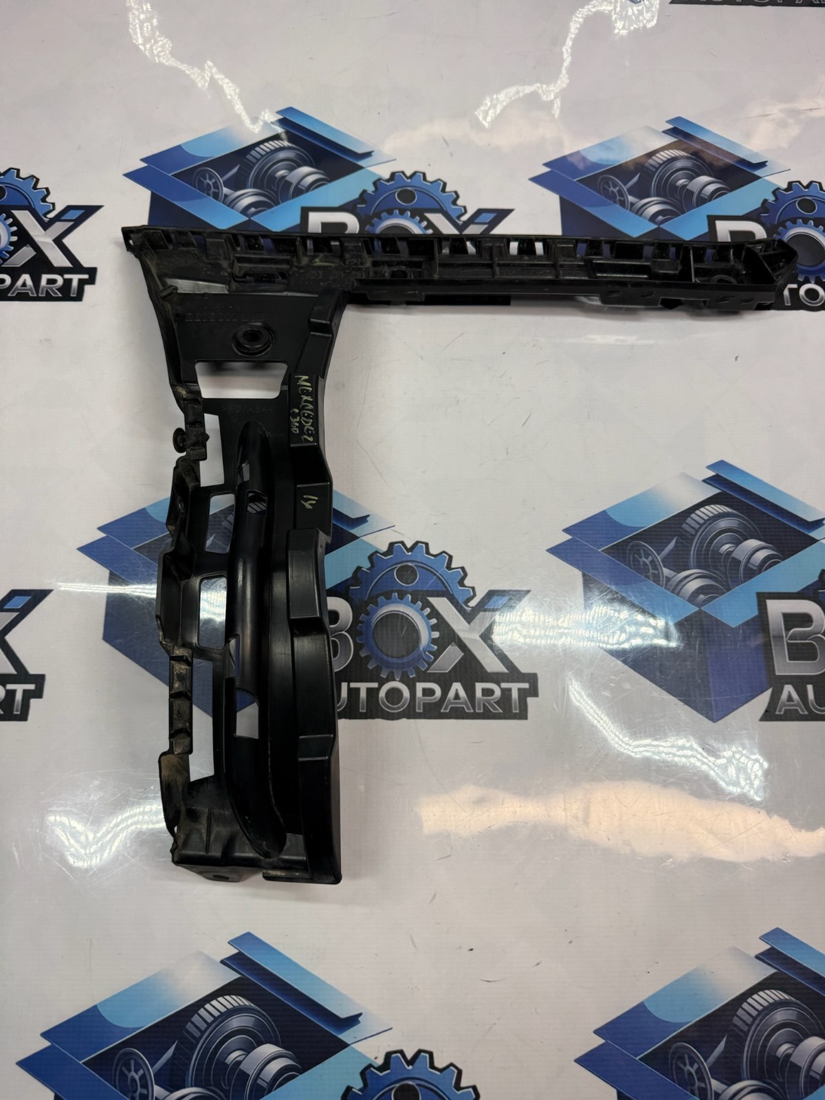 2015-2021 MERCEDES-BENZ C300 W205 REAR BUMPER LEFT MOUNT SUPPORT BRACKET OEM