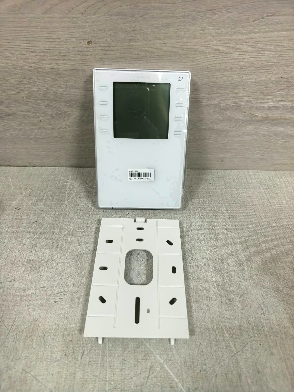 Siemens QMX3.P34 SIEMENS QMX3.P34 ROOM UNIT 24V 3