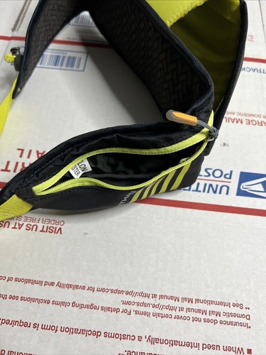 Nathan Porta Borraccia Marsupio Giallo Neon Corsa Ciclismo Cintura Zip - Foto 4 di 6