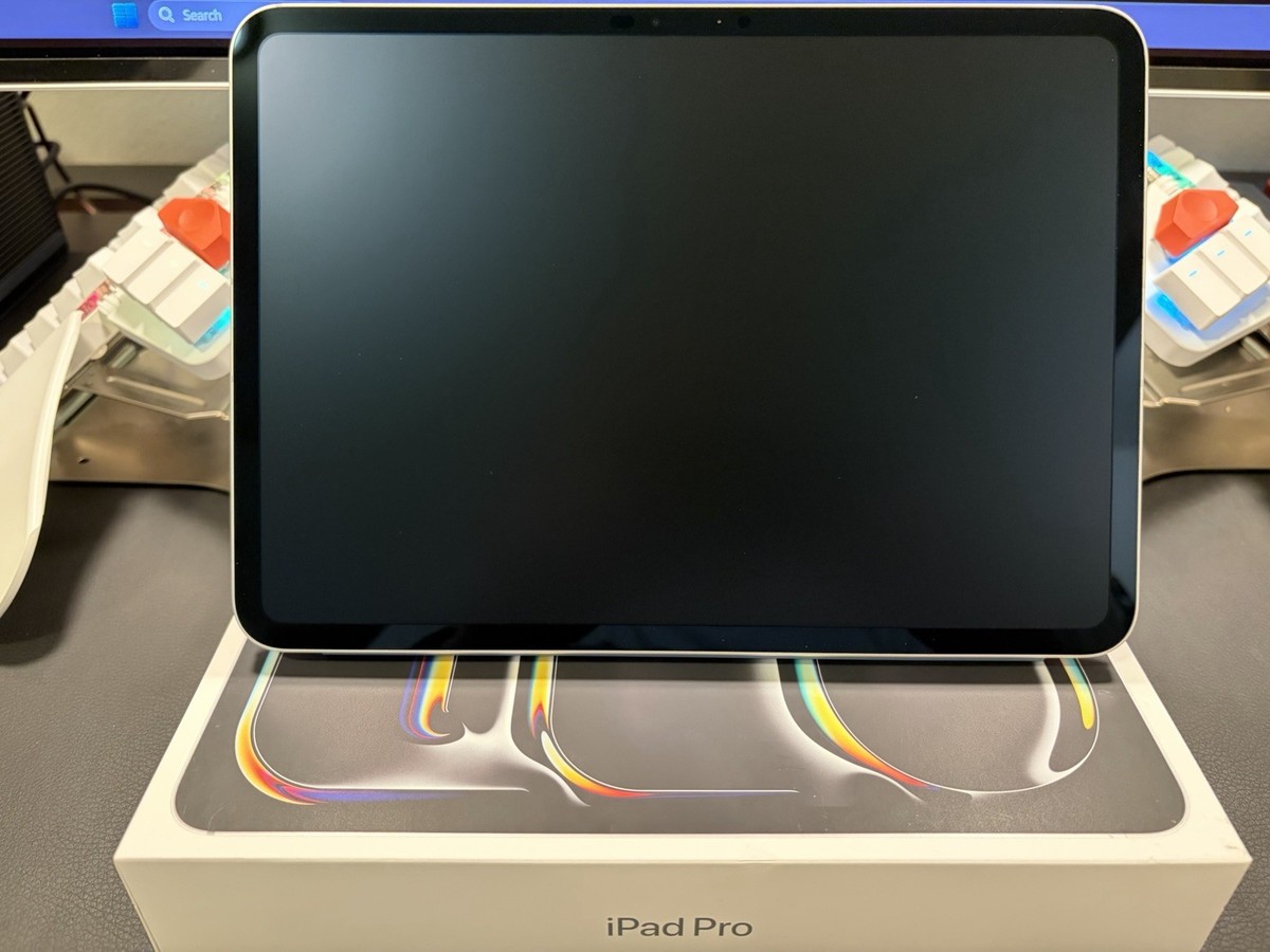 iPad Pro 11-inch (M4) Wi-Fi + Cellular 1TB w Nano Texture