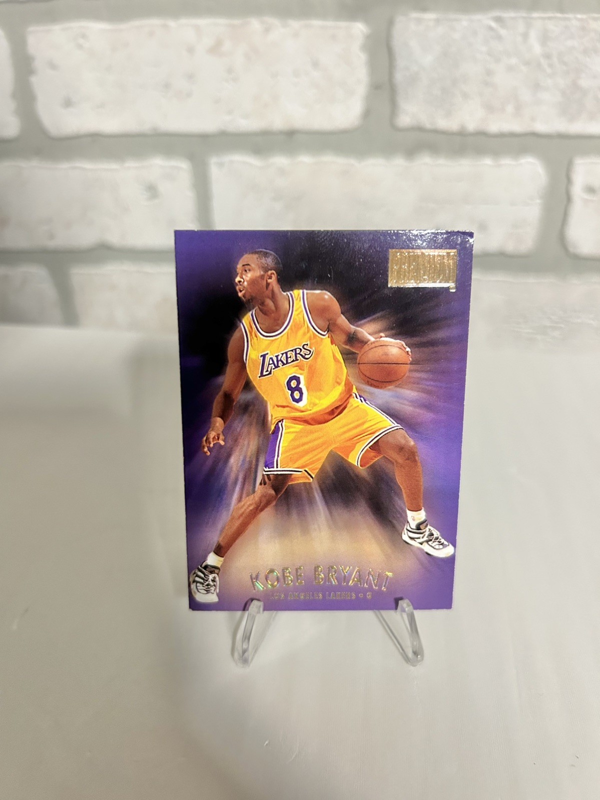 1997-98 Skybox Premium - Kobe Bryant #23
