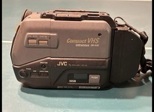 Video Camcorder JVC GR-AX5 Compact VHS w/ Accessories Carry Travel Bag