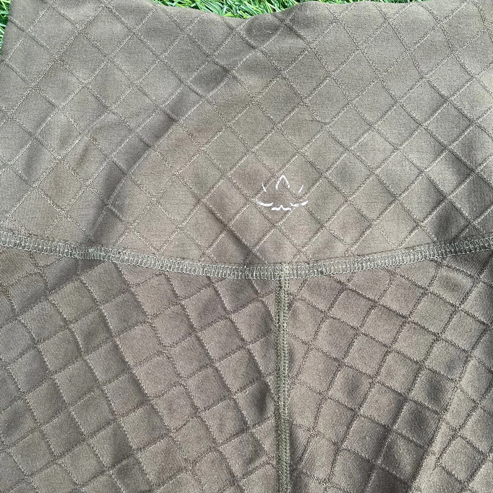 beyond-yoga diamond textured workout highrise leggings