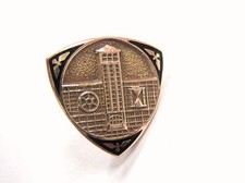 LQQK 10K YELLOW GOLD SEARS EMPLOYEE AWARD PIN SEARS TOWER HOURGLASS WHEEL