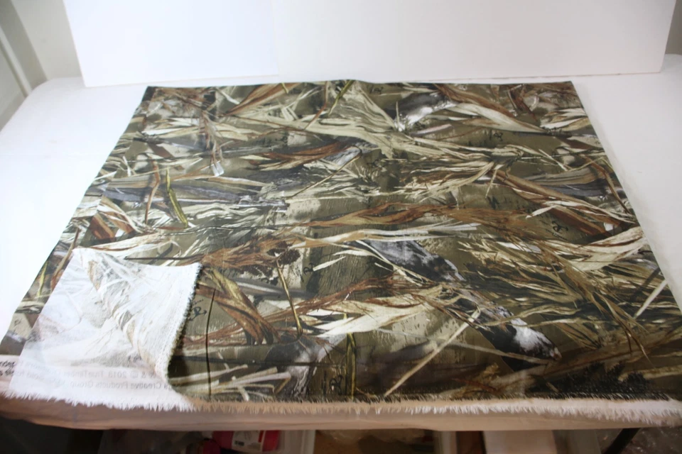 Caza Camuflaje Madera Verdadera Exterior Tela Algodón 3.1 Yardas Pieza 44" con Foto 2 de 4