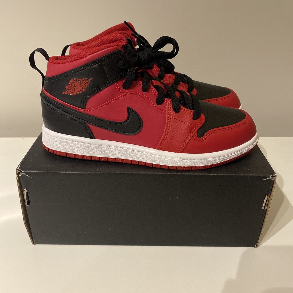 air jordan 1 mid ps black gym red