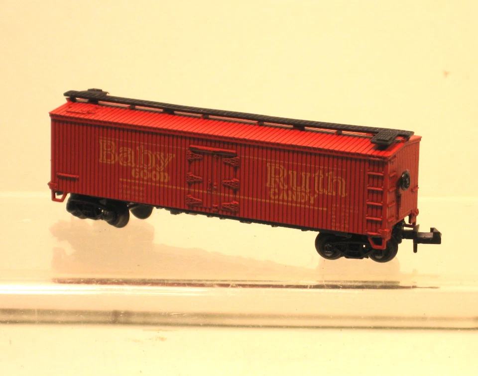 N Scale MINITRIX 3185 Baby Ruth Old Time Woodside Reefer OB MINT - Image 4 of 4