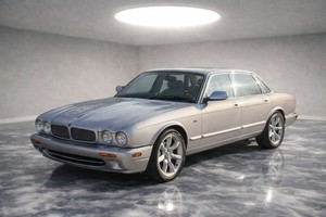 2002 Jaguar XJR 