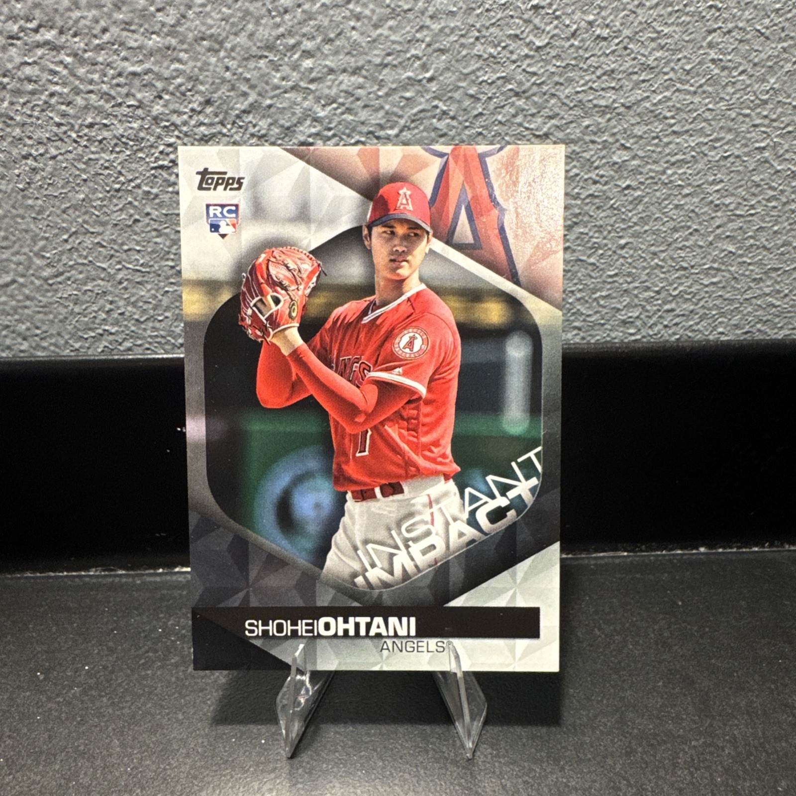 2018 Topps - Instant Impact BLACK NUMBERED 161/299 Shohei Ohtani #II-7 (RC)