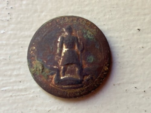DUG CIVIL WAR ERA CONFEDERATE 2 PIECE VIRGINA  STATE SEAL BUTTON  Coat Size