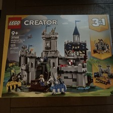 LEGO Creator 31168 Medieval Horse Knight Castle 3-in-1 Set 1371pcs 9+