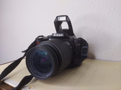 Nikon D40 Digital SLR Camera
