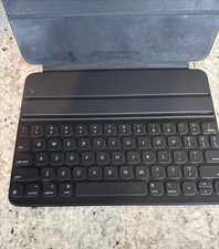 New, Apple Smart Keyboard Folio for 11-inch iPad Pro, US English, MXNK2LL/A