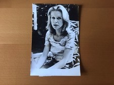 SUZANNA LEIGH - ORIGINAL 1975 PRESS PHOTO (13x18cm)