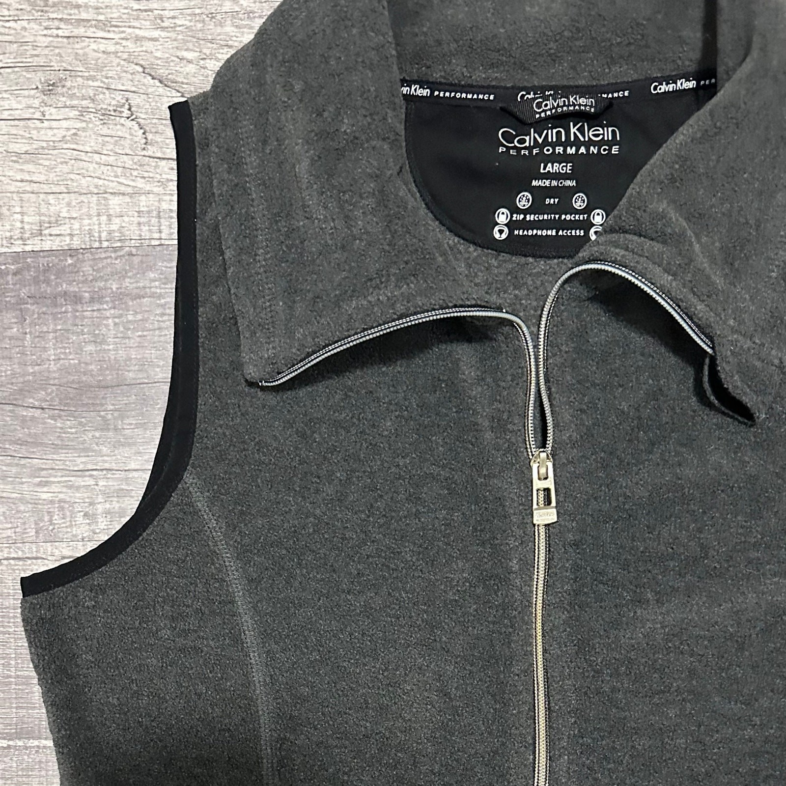 Calvin Klein Performance Active Zip Front Vest Wo… - image 2