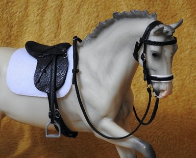 Handgefertigter Leder Dressursattel Trense Traditional 1:9 Breyer Pferd NICHT inkl.