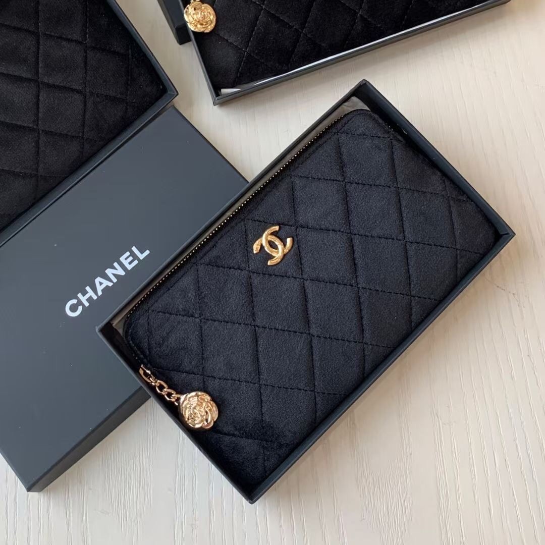 【CHANEL】ヴェルヴェット　財布 CHANEL Beauty Gift with purchase Black Velvet Wristlet with box | eBay