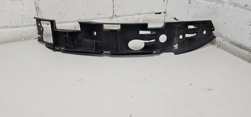 Volkswagen Touareg I 2006 Vorne rechts Halterung Stoßstange Stoßfänger vorne