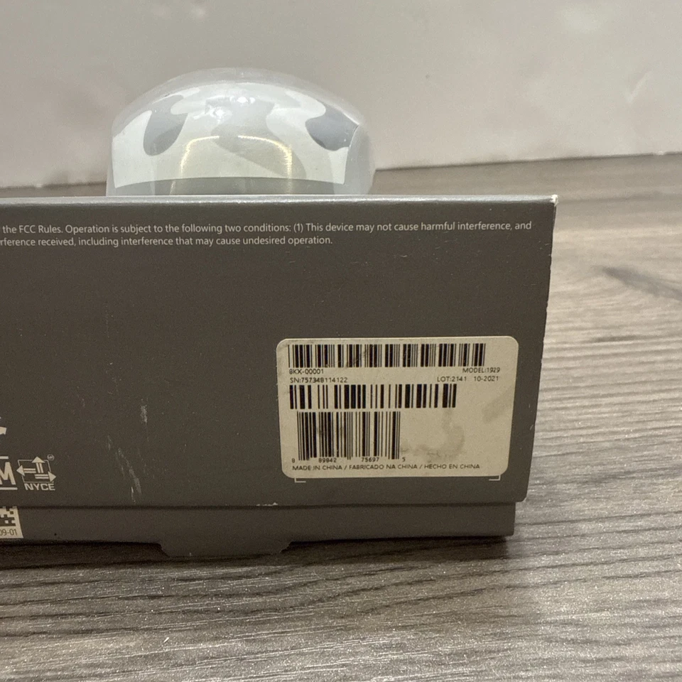 MICROSOFT BLUETOOTH MOUSE (NIGHTFALL ARCTIC CAMO 8KX-00001    1929 - Image 3 of 4