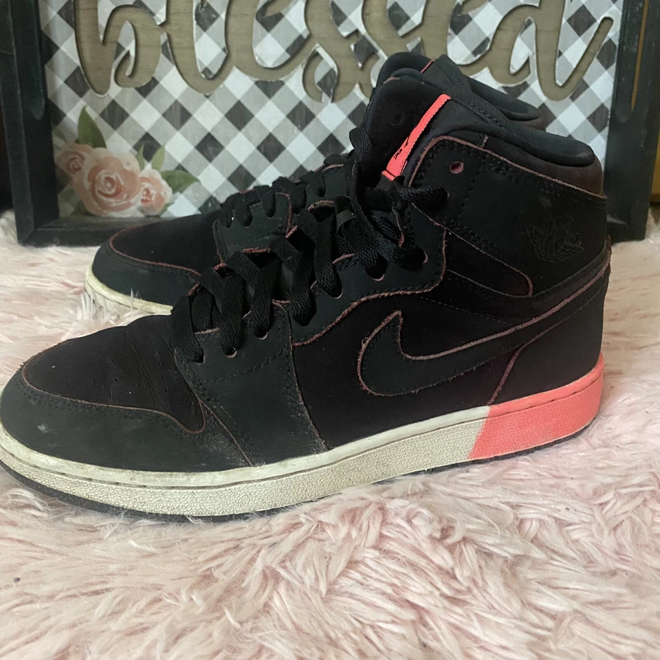 Nike Air Jordan Retro 1 Alto GS 5.5Y Negro Rosa Zapatos Atléticos Foto 3 de 4