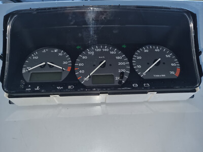 Kombiinstrument 2.0-Aut. VW Passat B3 Typ:35I