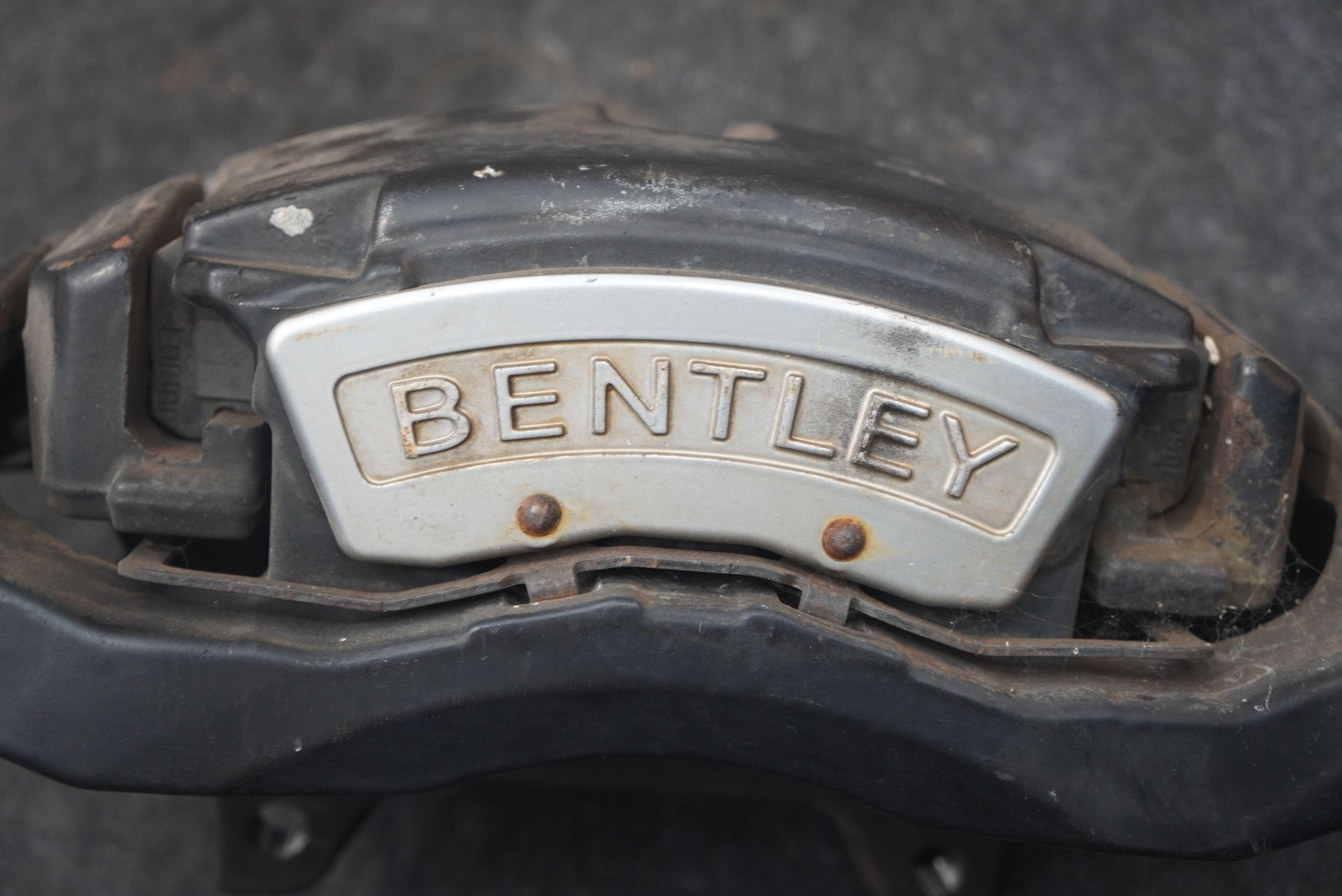 Front Left Brake Caliper & Bracket OEM Bentley Continental GT 2005