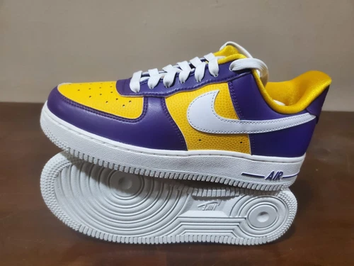 NEW NIKE WOMEN'S  AIR FORCE 1 '07 SE FJ1408 500 SZ 6.5
