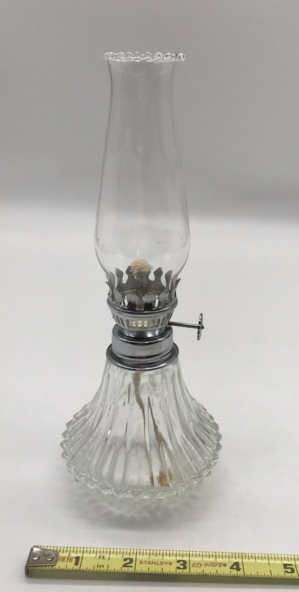 2 VINTAGE Lamplight Farms Oil Lamps + 2 Lamp Oil + 5 Wicks bdce.unb.br