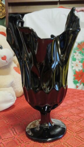Fenton Black Art Glass Handkerchief Vase  *BETTER PICS!!* - 第 1/9 張圖片