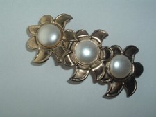 VINTAGE FAUX PEARL GOLD TONE METAL HAIR BARRETTE UP DO HAIR ACCESSORY