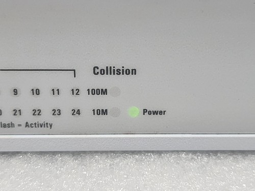 3COM 10/100 HUB 24 3C16411 - Picture 6 of 9