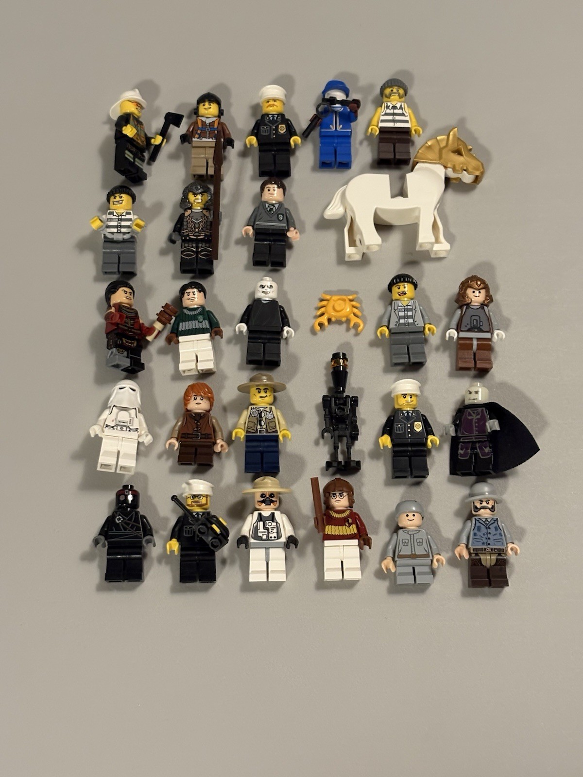 LEGO Minifigure Lot Bundle - HP Star Wars Marvel Police Fire Classic Horse Crab
